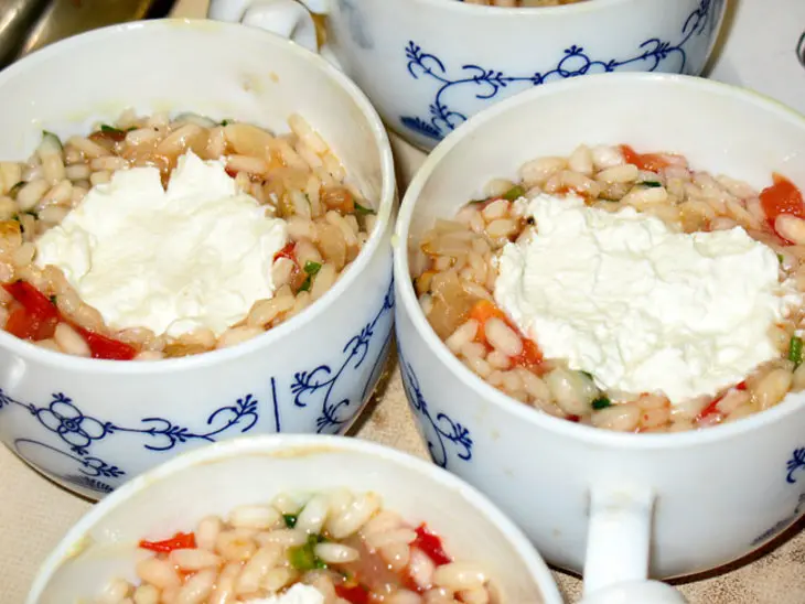 Рисовые тимбали с моцареллой(sformatini di riso alla mozzarella): шаг 4