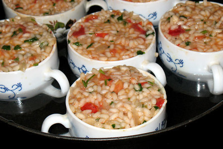 Рисовые тимбали с моцареллой(sformatini di riso alla mozzarella): шаг 5