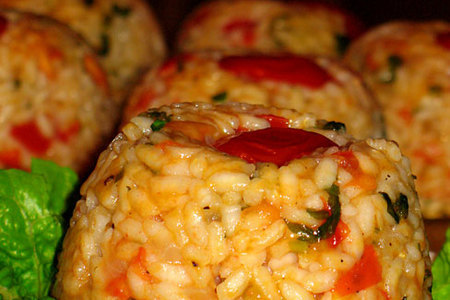Рисовые тимбали с моцареллой(sformatini di riso alla mozzarella): шаг 8