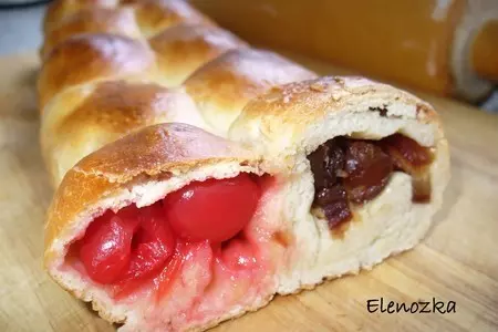 Пирог сдобный с двумя начинками: шаг 3