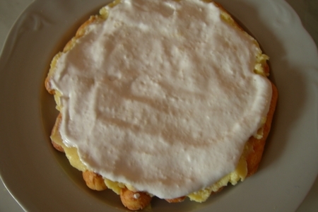 Десерт из профитролей с двумя яблочными кремами: шаг 3