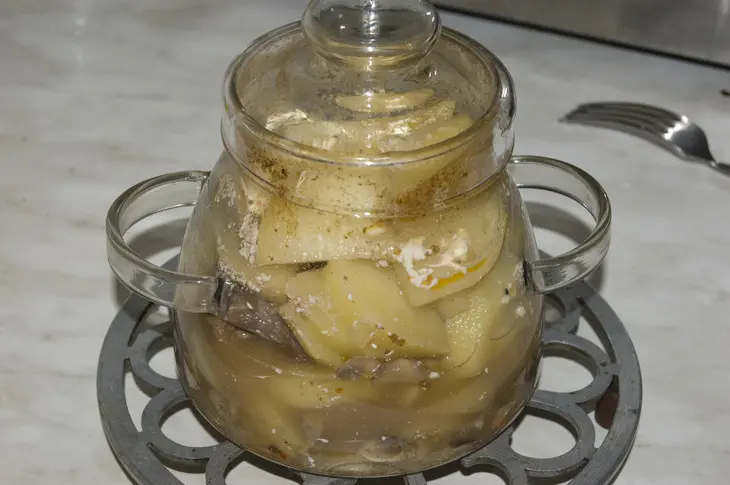 Мясо в горшочках: шаг 2