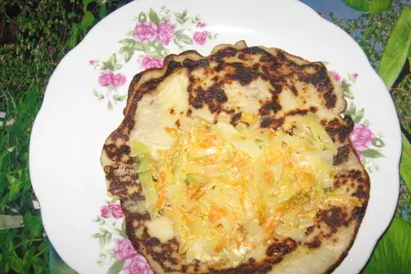 Блинчики картофельные с капустно-морковной начинкой: шаг 6