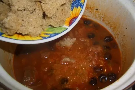 Говядина с изюмом в хлебном соусе: шаг 7