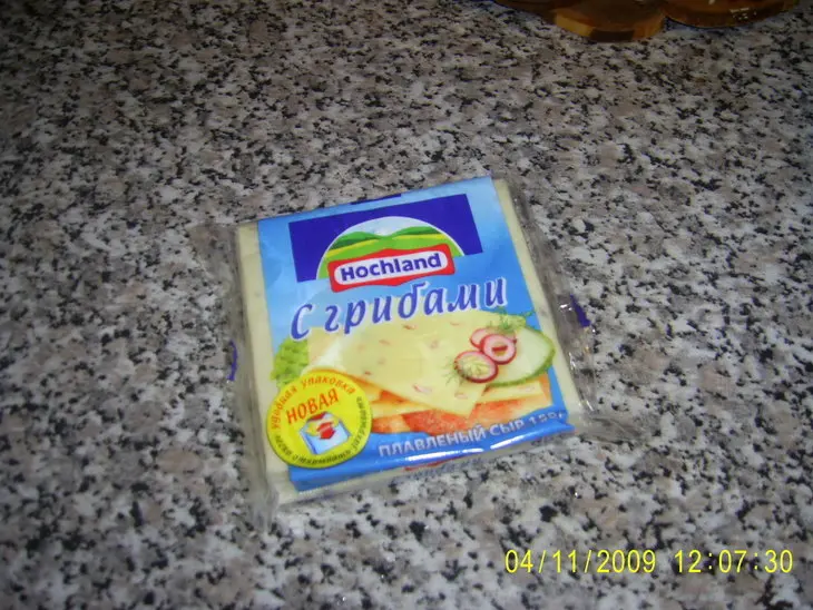 Суп грибной с плавленным сыром: шаг 2