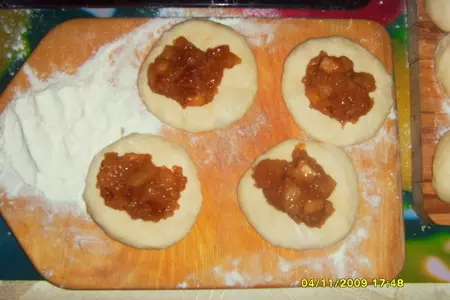 Пирожки с яблоками: шаг 8