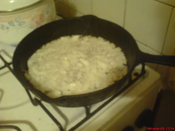 Печень, жаренная с яблоками: шаг 2