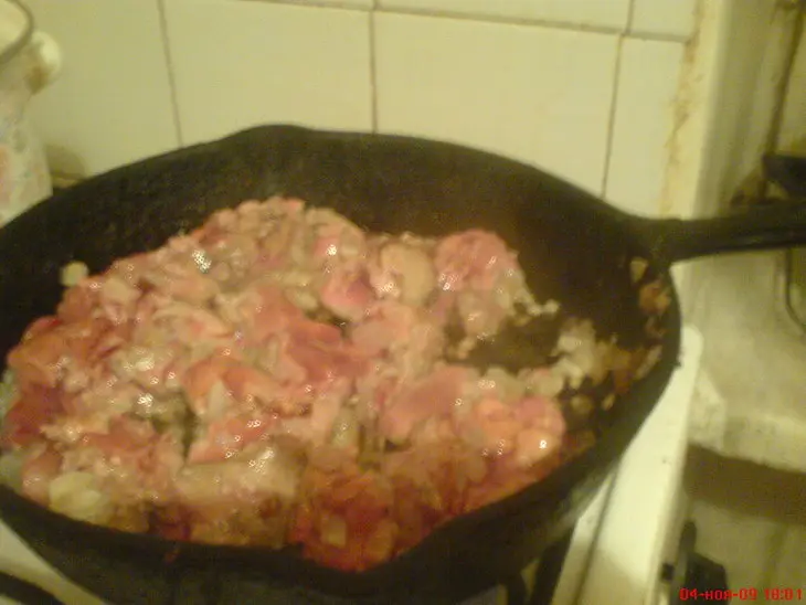 Печень, жаренная с яблоками: шаг 3