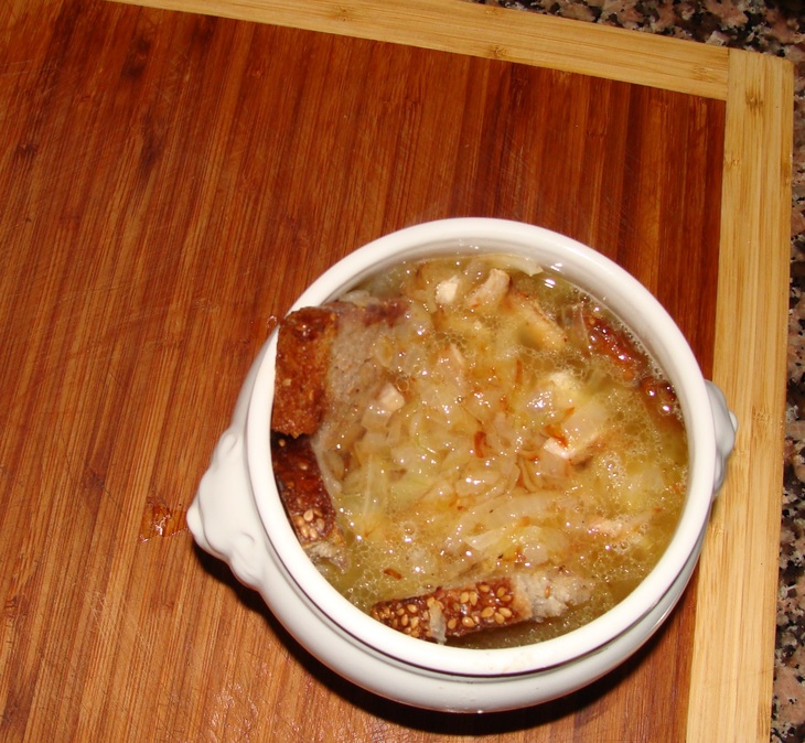 Луковый суп в каталанском стиле: шаг 4