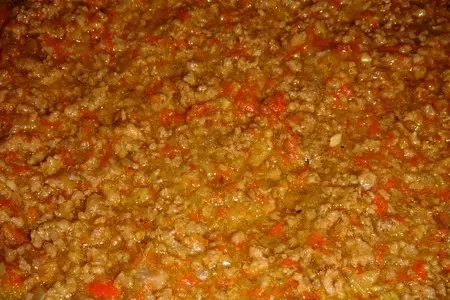 Каннеллони с пикантным фаршем и двумя соусами: шаг 5
