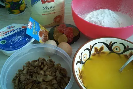 Тесто творожное, пирожки с грибами: шаг 1
