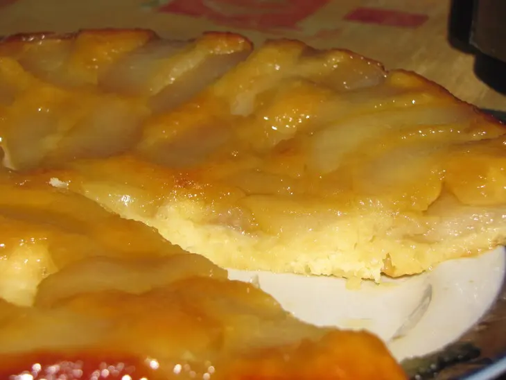 Шарлотка с грушами, перевётыш: шаг 2