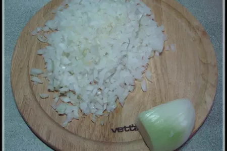 Пирог из слоеного теста с курицей, шампиньонами и опятами в сырно-сливочном соусе.: шаг 2