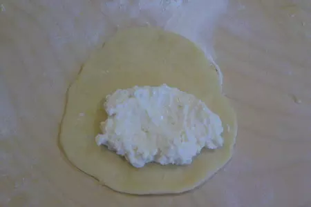 Сочни с творожной начинкой: шаг 5