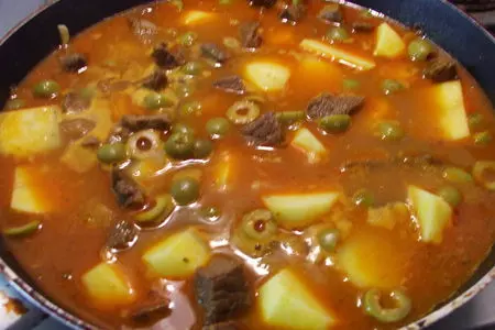 Говядина тушеная с оливками и картофелем (кажется по мароккански...): шаг 6