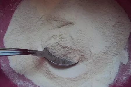 Марокканские  манные блины на дрожжах (crêpes baghrirs): шаг 1