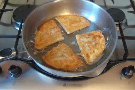Блинчики с мясом или дальние родственники беляшей и чебуреков: шаг 2