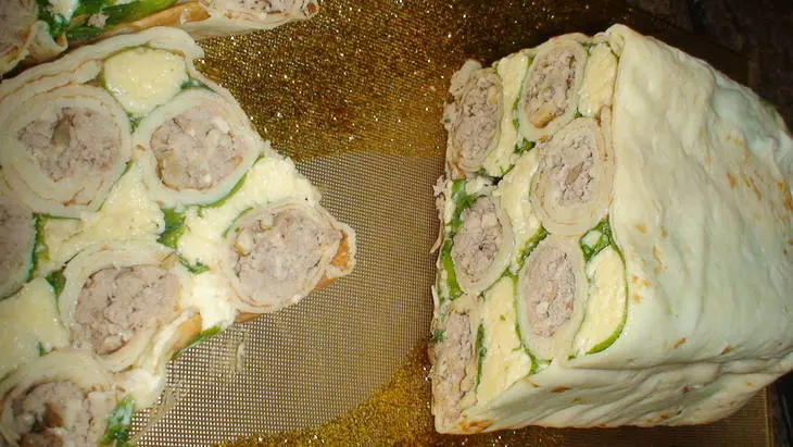 Блинная закуска "шахматы": шаг 9