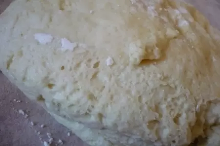 Дрожжевой пирог с яблоками под сметанной заливкой: шаг 2