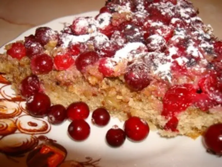 Клюквенный пирог с грецкими орехами: шаг 9