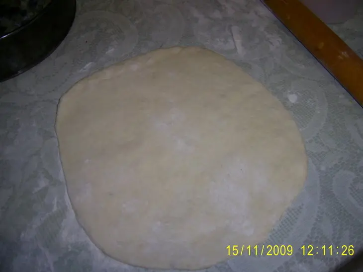 Пирог из дрожжевого теста с картофелем и грибами: шаг 2