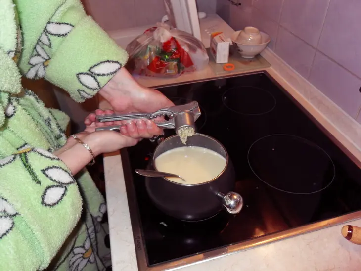Классическое сырное фондю: шаг 5