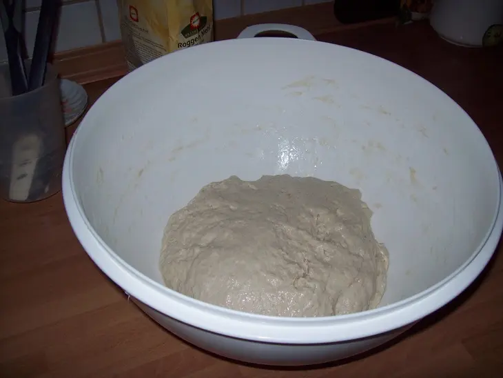 Деревенский хлеб типа "шварцвальд".(landbrot schwarzwälder art): шаг 3