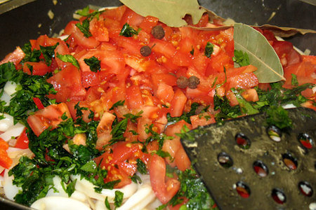 Кальмары с томатами на греческий манер (kalamarakia me tomata): шаг 4