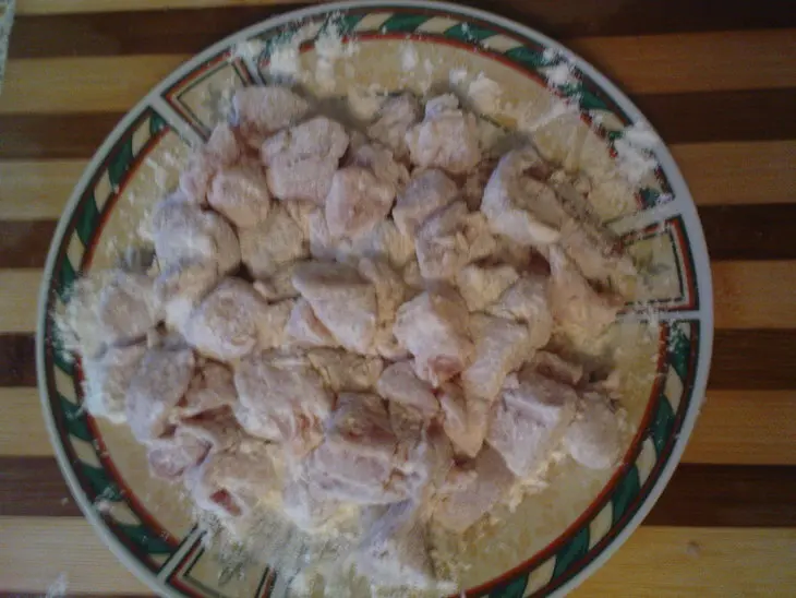 Салат *золотая курица*: шаг 3