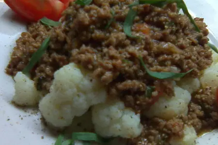 Мясной соус с эстрагоном/тархуном и корицей. цветная капуста под ним.: шаг 4