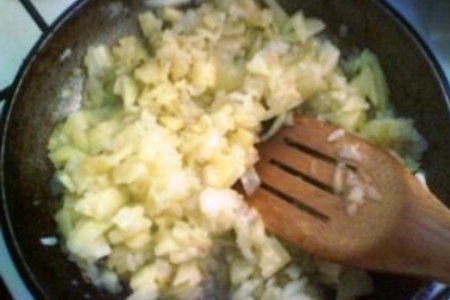 Запеченный картофель с сыром и окороком.: шаг 3