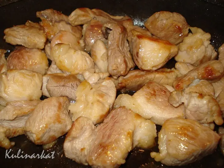 Свинина с морской капустой: шаг 2