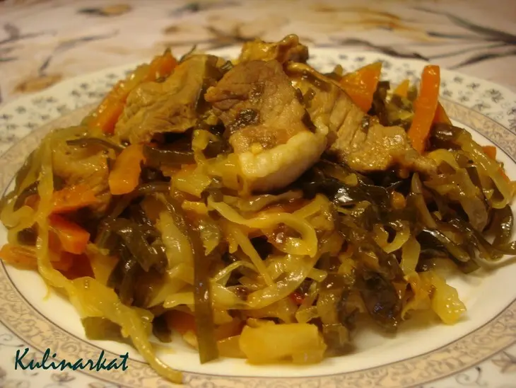 Свинина с морской капустой: шаг 5