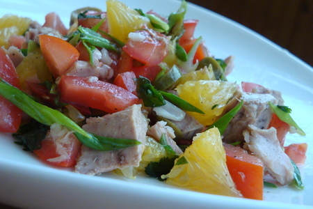 Салат с тунцом и апельсинами. легкий и вкусный!: шаг 4