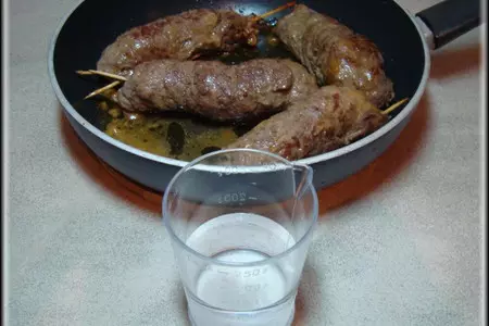 Мясные роллы в сидровом соусе.: шаг 10