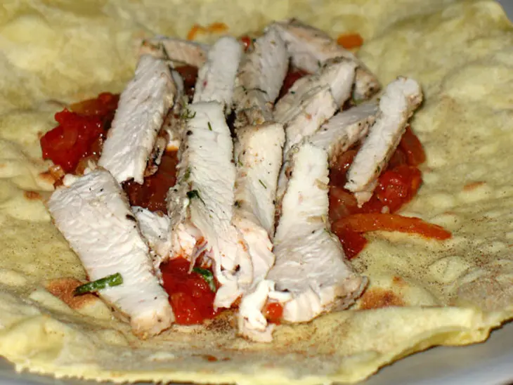 Буррито с начинкой из куриного мяса: шаг 5