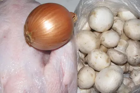 Цыплёнок с шампиньонами, почти по-французски.: шаг 1