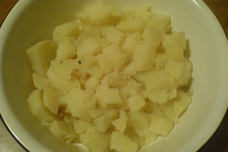Салат картофельный с чесночным соусом: шаг 1