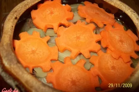 Мясо в горшочках с овощами: шаг 5