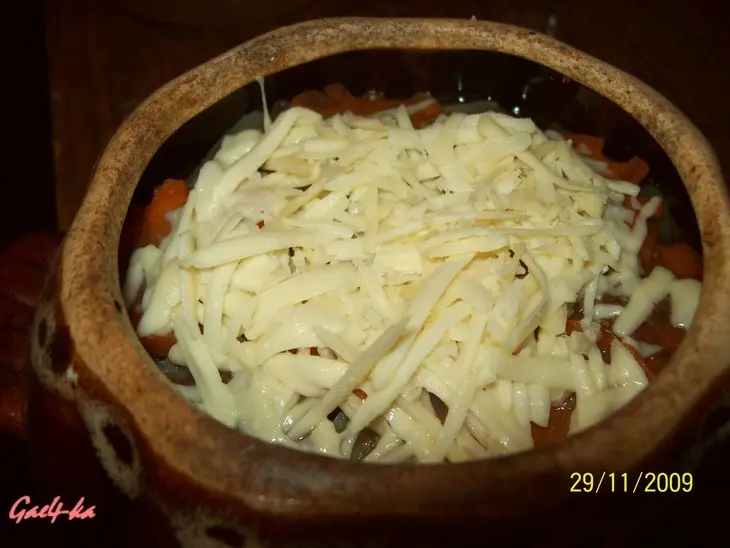 Мясо в горшочках с овощами: шаг 6
