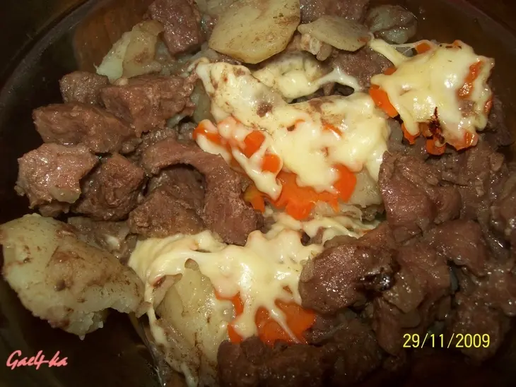 Мясо в горшочках с овощами: шаг 8