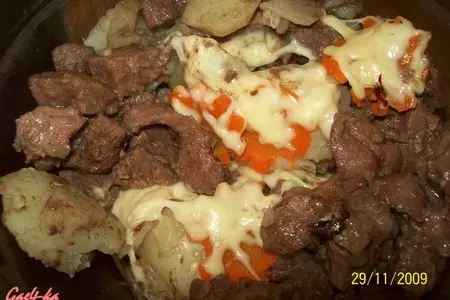 Мясо в горшочках с овощами: шаг 8