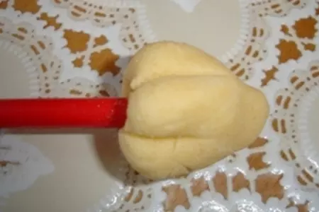 Фиалки из мастики: шаг 4