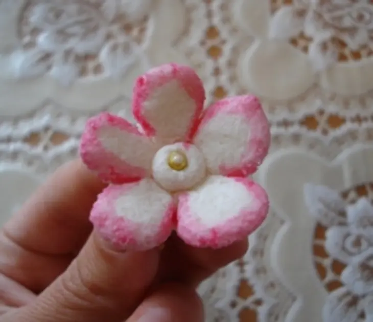 Фиалки из мастики: шаг 7