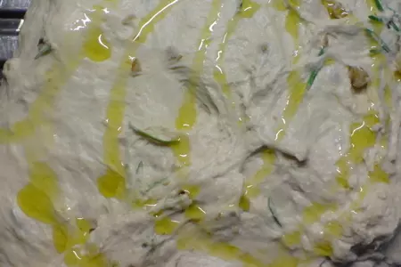 Фокачча с грецкими орехами и розмарином: шаг 3