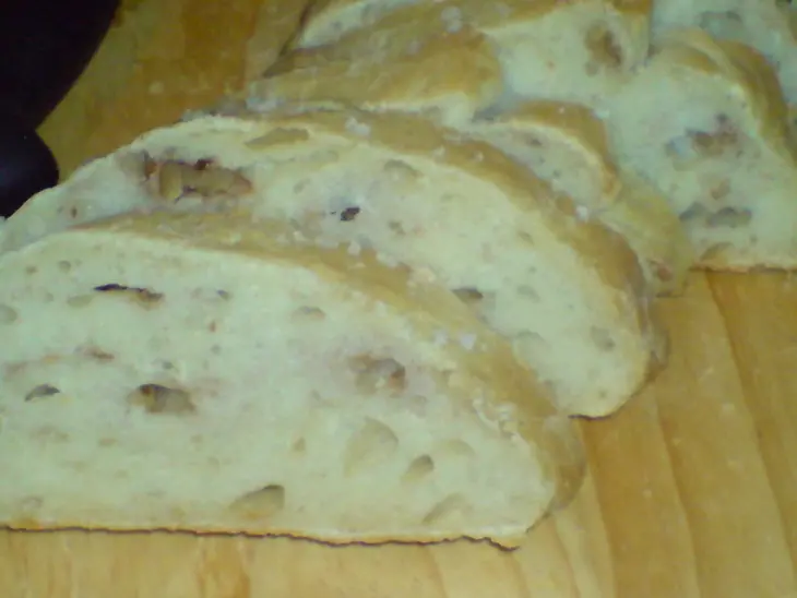 Фокачча с грецкими орехами и розмарином: шаг 6
