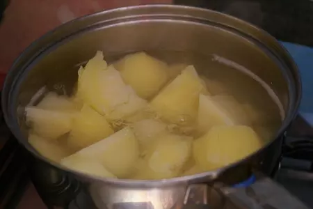 Куриный потрох тушеный с овощами и грибами: шаг 2