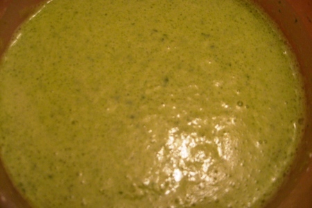 Зеленые блины (или блинты) с сыром фета и сладким перцем: шаг 1