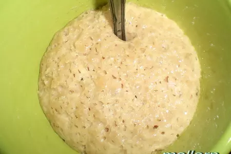 Сдобный пирог с изюмом и маком: шаг 1