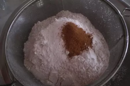 Ягодные маффины( опять :-)) из цельной муки с яблочным пюре: шаг 2